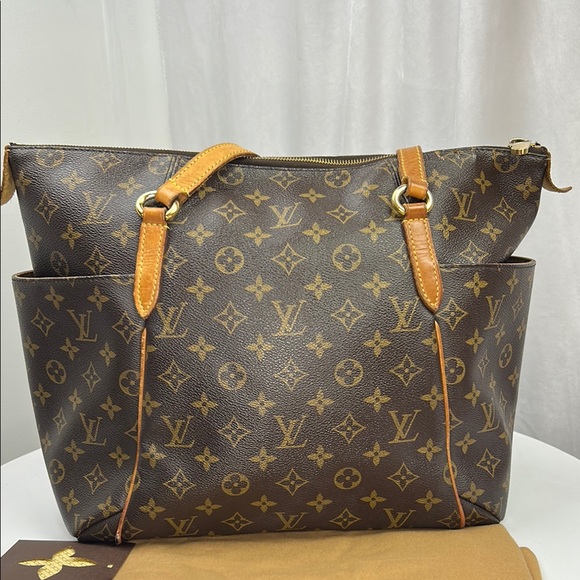 Louis Vuitton Brown Monogram Tote Bag - Picture 1 of 12